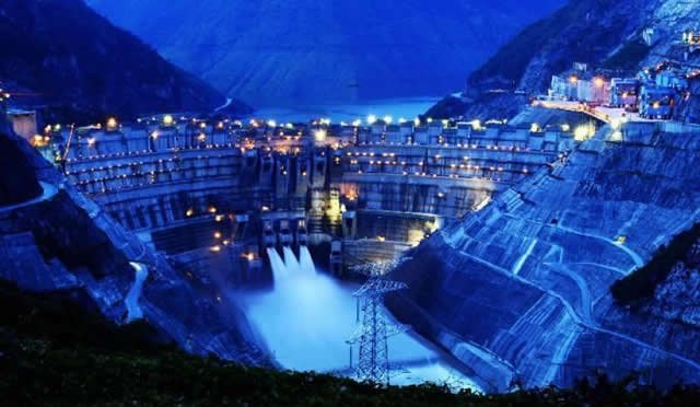中國(guó)南方電網(wǎng)烏東德電站送電廣東廣西特高壓多端直流示范工程